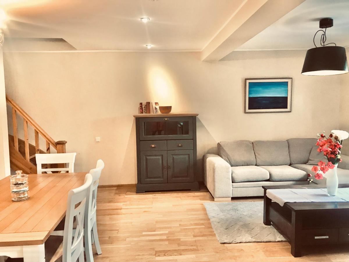 Cozy City Penthouse Apartment, Free Parking Tallinn Bagian luar foto
