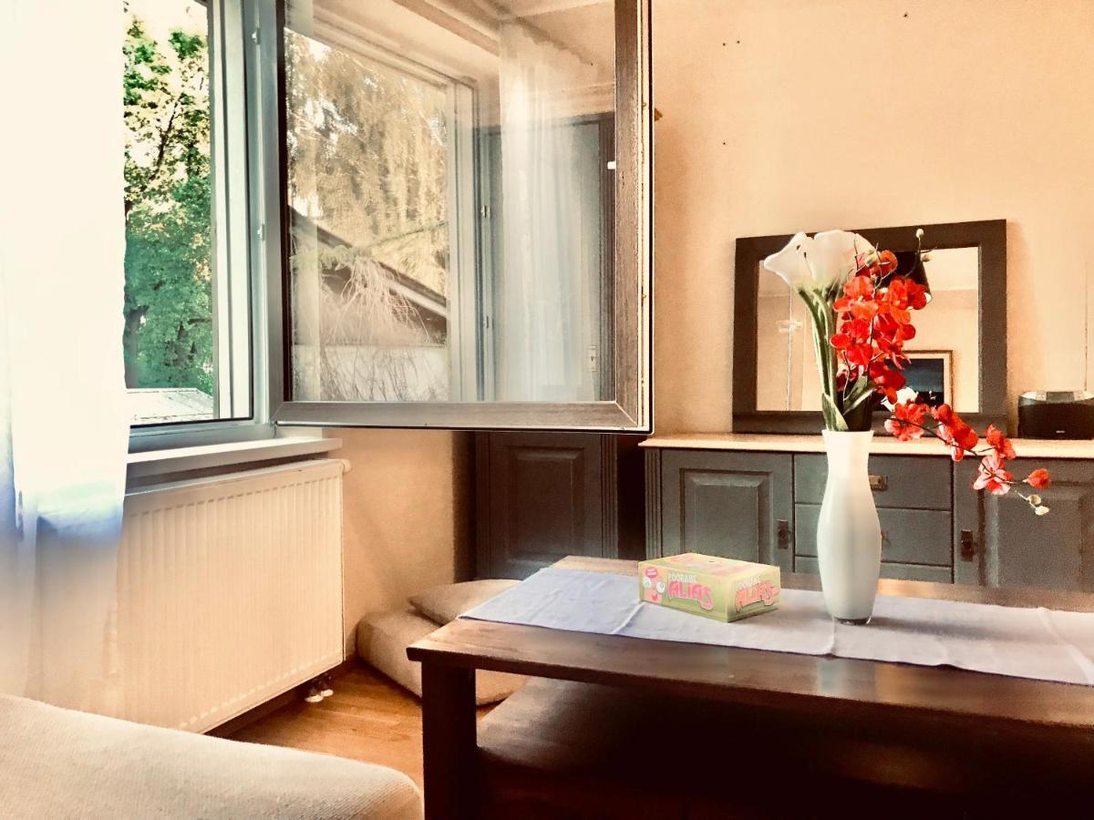 Cozy City Penthouse Apartment, Free Parking Tallinn Bagian luar foto