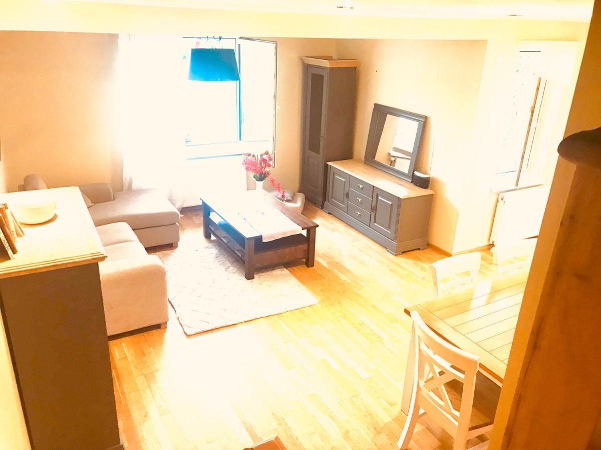 Cozy City Penthouse Apartment, Free Parking Tallinn Bagian luar foto